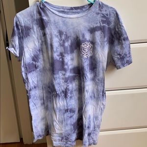 obey shirt size medium